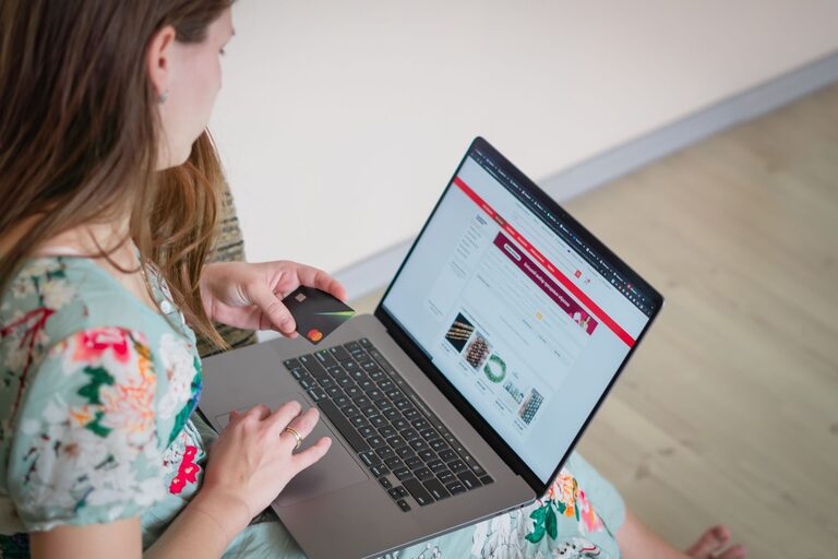 Tipy pro bezpečné nakupování online bez zbytečného stresu